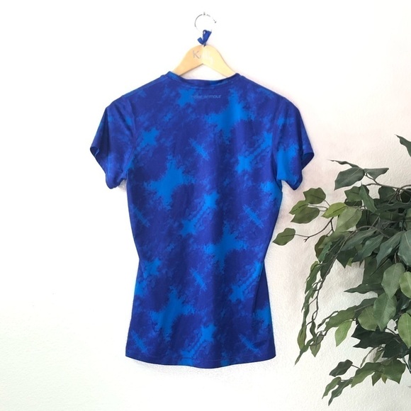 Under Armour Fitted Tie Dye Workout Top - Picture 5 of 5